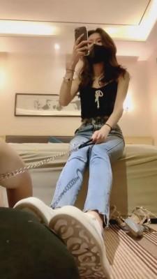 【希希子】人形犬养成记-牛仔裤运动鞋/坐脸/近距离裸足高跟深喉舔 bf466