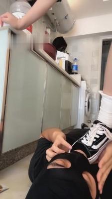 【云云酱】舔脏鞋底喝脏刷鞋水 bf671