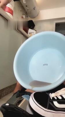 【云云酱】舔脏鞋底喝脏刷鞋水 bf671