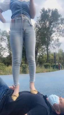 【思诺】户外遛狗公开处刑 bf451