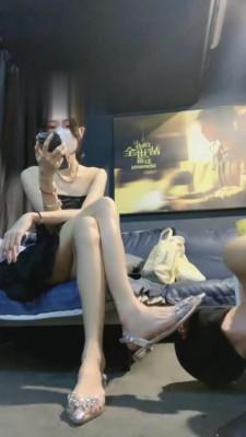 【希希子】影院调-平底鞋鞋底+圣水舔内裤白带 bf791