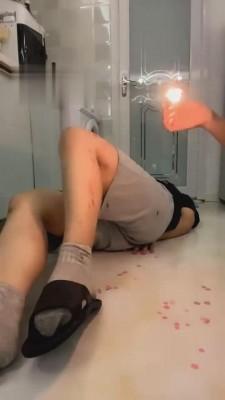 【云云酱】强制滴蜡全体重踩踏 bf833