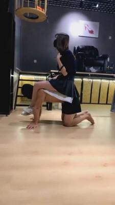 【宇婉莹】推荐-匡威跳踩耳光身高羞辱 G-210824-2