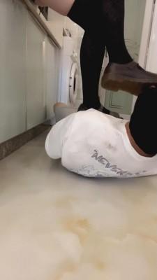 【云云酱】全体重踩/踢裆 bf519