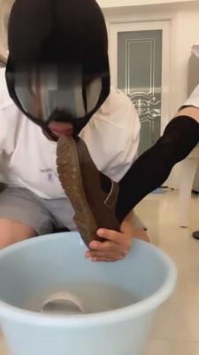 【云云酱】强制灌喝洗鞋脏水 bf520