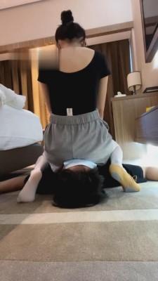 【阿月】舞蹈服首次坐脸/转胯/磕头 bf635