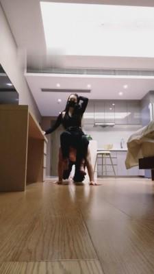 【佳影】御姐范深夜羞辱狗废物 G-210827-12