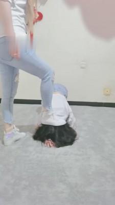 【梦幻大大】胯下短肉丝玩母狗 G-210823-11