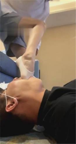 【阿月】无底线踩踏-强制深喉-耳光踹头-腿绞转胯 G-210822-23