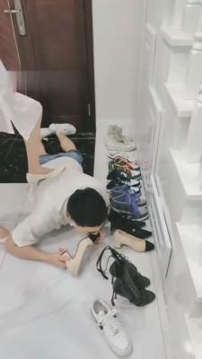 【刘二狗】扫楼被女房东发现后 G-210823-10