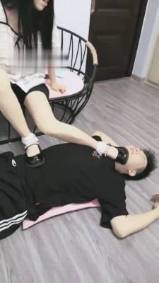 【言言主人】萝莉主训练男友做狗 G-210823-17