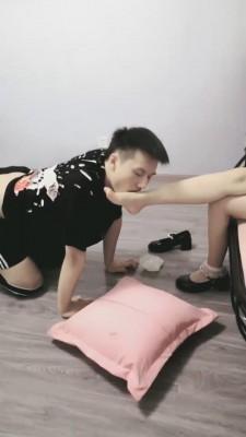 【言言主人】萝莉主训练男友做狗 G-210823-17