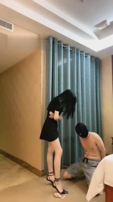 【弯弯小阿姨】大长腿御姐羞辱脚下奴 G-210821-22