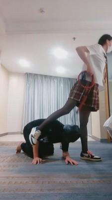 【暴力美学】鞭刑伺候-舔鞋 G-210821-18