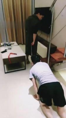 【浮华】剧情-绿帽老公给我做狗【上】 G-210822-9