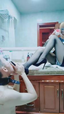 【舞媚女王】高跟黑丝全体重踩踏 G-210821-12