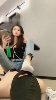 【希希子】绿帽男友沦为女友的狗 bf759