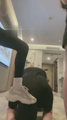 【漫漫】全体重踩狗奴 bf15430