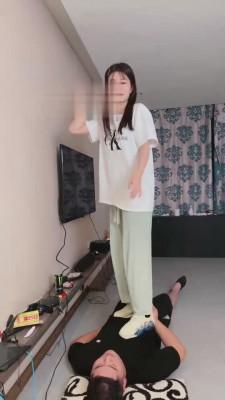 【二宝】小萌妹史上最精彩调教 bf15757