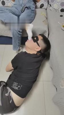 【文文文】开发03年素人小姐姐舔鞋 bf15723