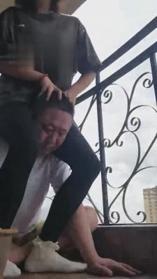 【s奶欲】阳台-室内蹂躏踩家奴 bf15784