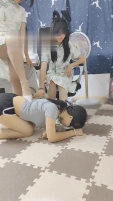 【蟹宝s】卫校女神羞辱女舍友 bf15812