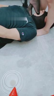 【萝莉糖糖】双情侣强迫羞辱绿帽狗【双视角版】 bf15878