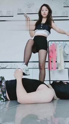 【一茶】开发新手小狗踢档踩踏 bf15854