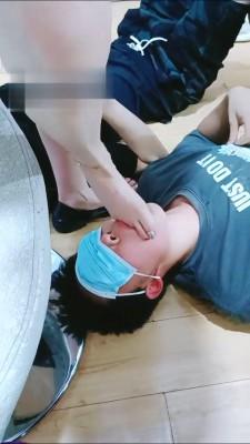 【bibi团】养生馆羞辱老板狗 bf15974