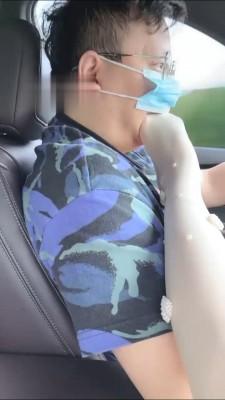 【绘子sama】车内高速上脚丫玩狗 bf16062