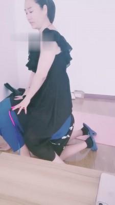 【紫晗】骑马转胯羞辱圈养狗  JS20220702