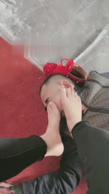 【妮可】吊绑堵嘴重度刑虐 bf16177