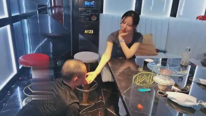 【药神】KTV把父子奴当发泄工具【续集】 bf16122