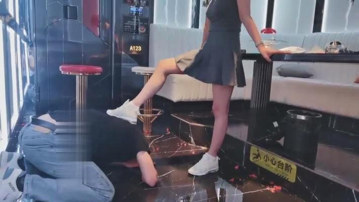 【药神】KTV把父子奴当发泄工具【续集】 bf16122