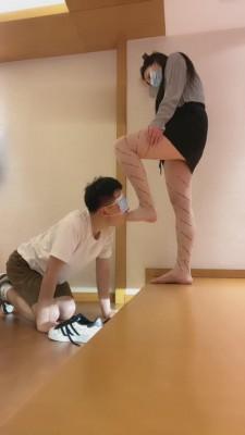 【梵高】酒吧陪酒小妹原味丝足调【双视角版】 bf16098