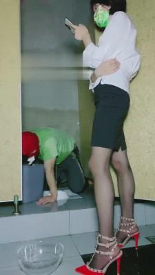 【美离子】公共场所强制喝圣水 bf16222