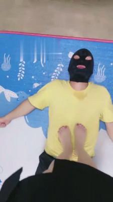 【辉夜】原味丝袜脚羞辱狗 bf16193