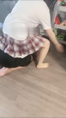 【欣欣】丝袜泡牛奶/坐脸窒息 bf16191