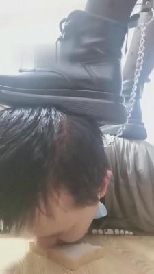 【小妈咪】喂食+踩踏+恋足+深喉 bf16295