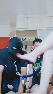 【魅影女神】竞争早餐的两狗奴【续集】 bf16290