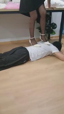 【沐琪大小姐】高跟黑丝虐废奶狗 bf16299