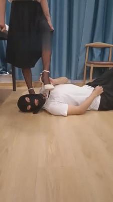 【沐琪大小姐】高跟黑丝虐废奶狗 bf16299