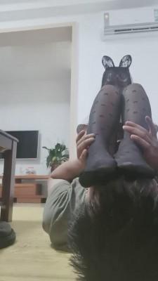 【小妈咪】坐脸+臭脚窒息 bf16297