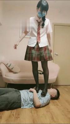 【重庆男神】暴力圣水女仆上课 bf16350