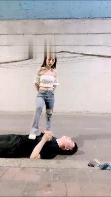 【领主老大】户外路人围观我调狗 bf16414