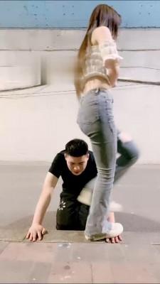 【领主老大】户外路人围观我调狗 bf16414