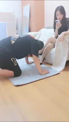 【雪儿】学生S脚下恋足狗【完整版】 bf16393