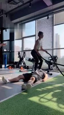 【二宝】健身房的体能训练 bf16388