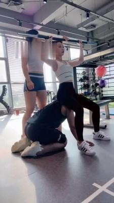 【二宝】健身房的体能训练 bf16388