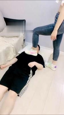 【领主老大】新素人美女踩踏专场 bf16469